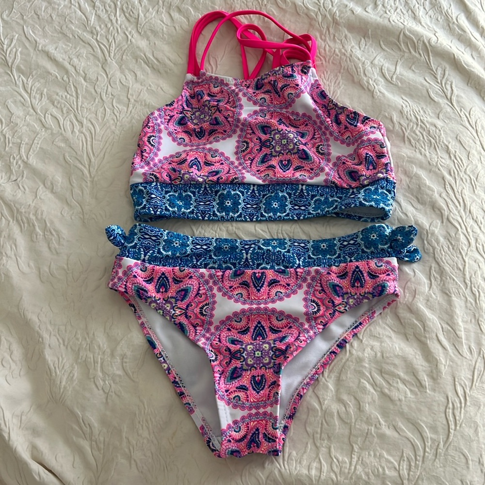 Girls swim 7/8
